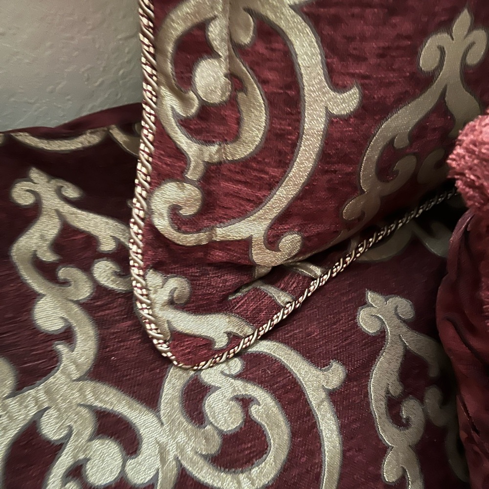 Queen size comforter set - Picture 8 of 8